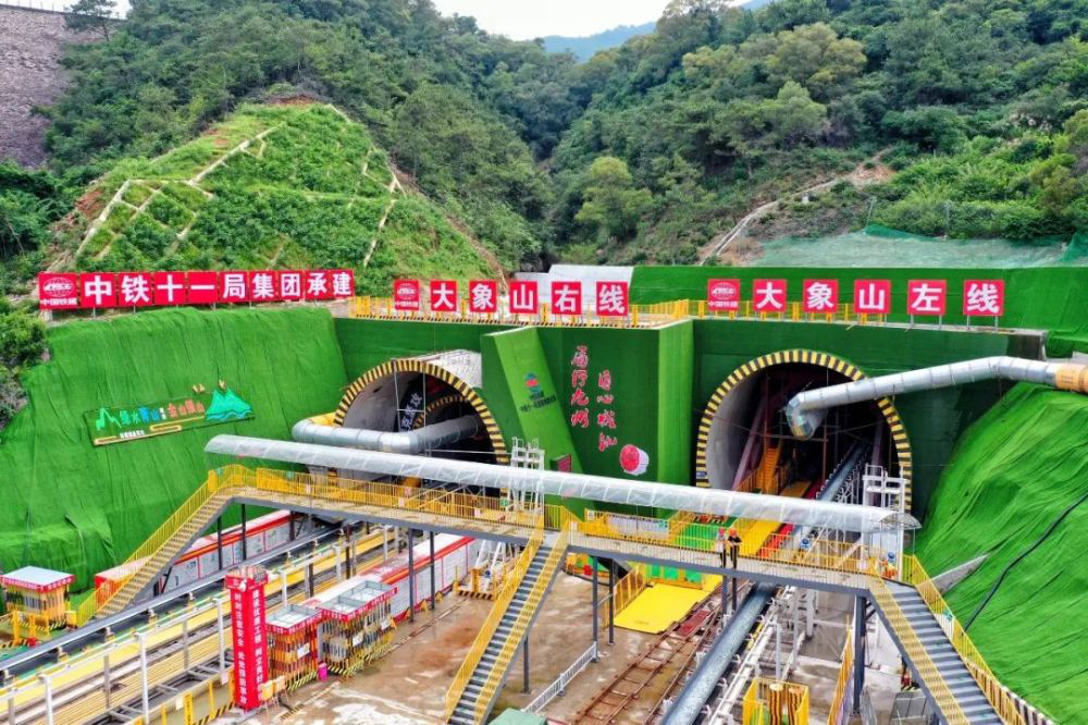縱橫溝壑總是歌，中鐵十一局唱響隧道工程“最強音”(圖5)